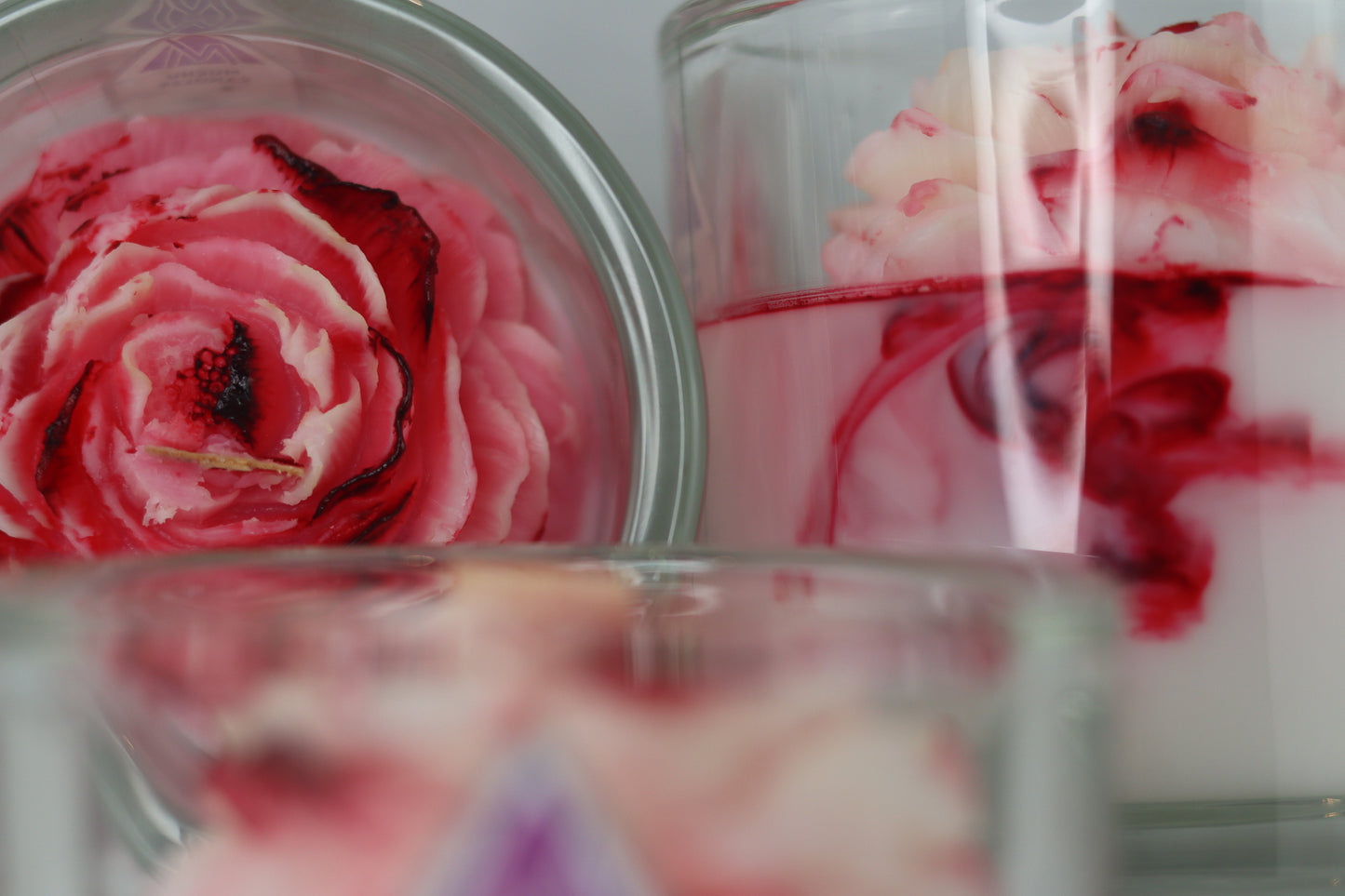 Red Rosѐ (Decorative Top)